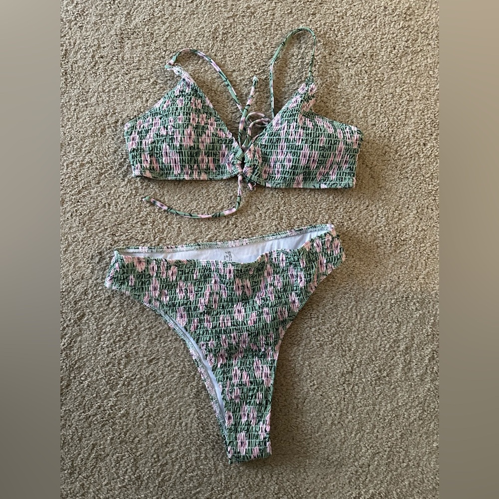 SHEIN bathing suit set